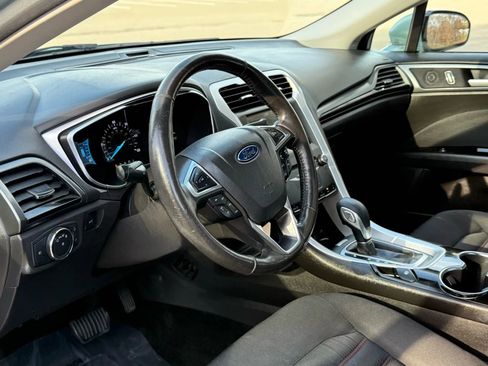 Used 2014 Ford Fusion SE image 24