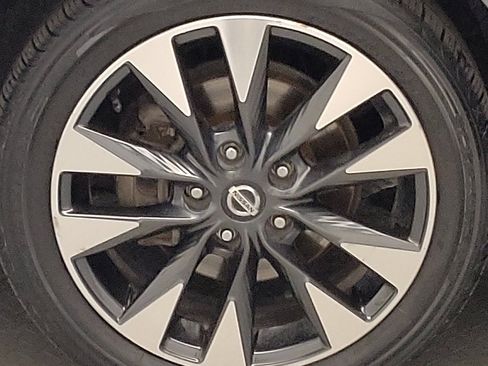 Used 2019 Nissan Sentra SR FWD image 31