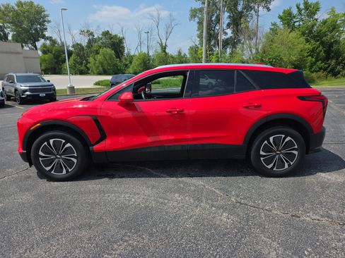 Used 2024 Chevrolet Blazer EV LT AWD/4WD image 7