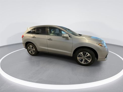 Used 2018 Acura RDX AWD w/ Advance Package image 9