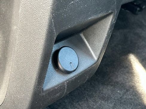 Used 2015 Chevrolet Equinox LS FWD image 19