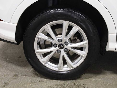 Used 2023 Audi Q3 2.0T Premium w/ Convenience Package image 35