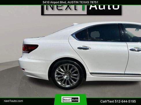 Used 2017 Lexus LS 460 w/ Comfort Package RWD image 6