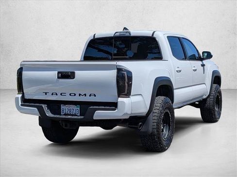 Used 2021 Toyota Tacoma TRD Off-Road AWD/4WD image 5
