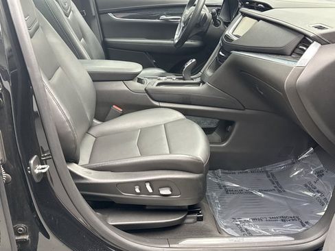 Used 2023 Cadillac XT5 Premium Luxury AWD/4WD image 18