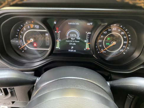 Used 2024 Jeep Gladiator Mojave image 34