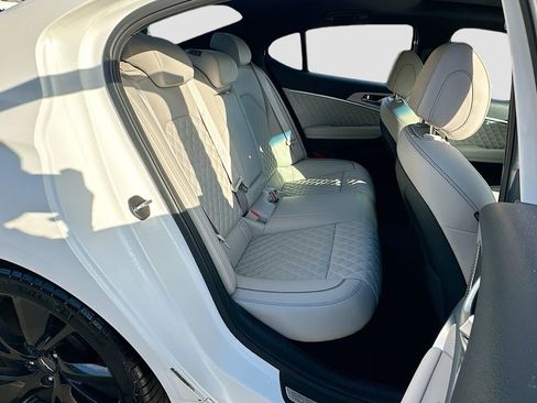 Used 2023 Genesis G70 3.3T w/ Sport Prestige Package image 28