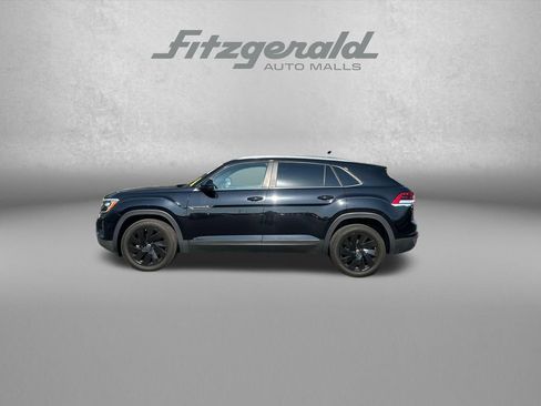 Used 2024 Volkswagen Atlas Cross Sport SE AWD/4WD image 4