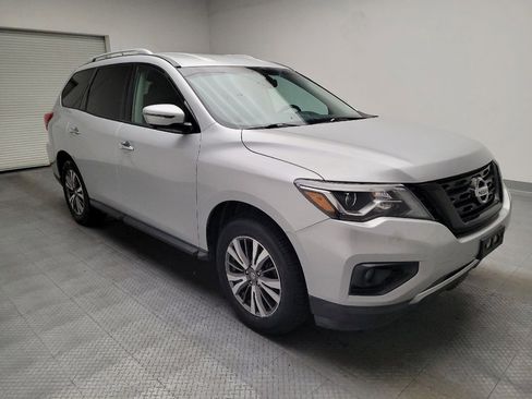 Used 2017 Nissan Pathfinder SL AWD/4WD image 13