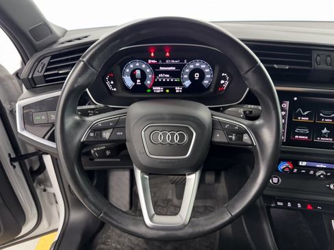 Used 2023 Audi Q3 2.0T Premium w/ Black Optic Sport Package AWD/4WD image 10