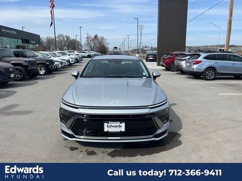 New 2025 Hyundai Sonata SEL image 2