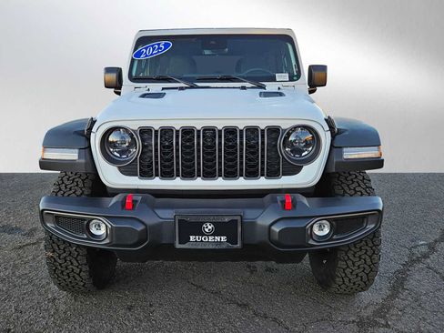 Used 2025 Jeep Wrangler Unlimited Rubicon w/ Technology Group image 8