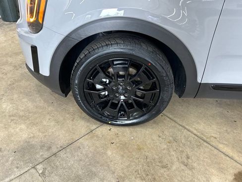 Used 2021 Kia Telluride EX w/ EX Premium Package AWD/4WD image 37