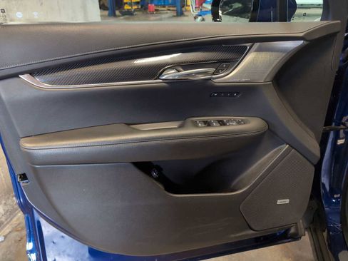 Used 2023 Cadillac XT6 Sport image 23