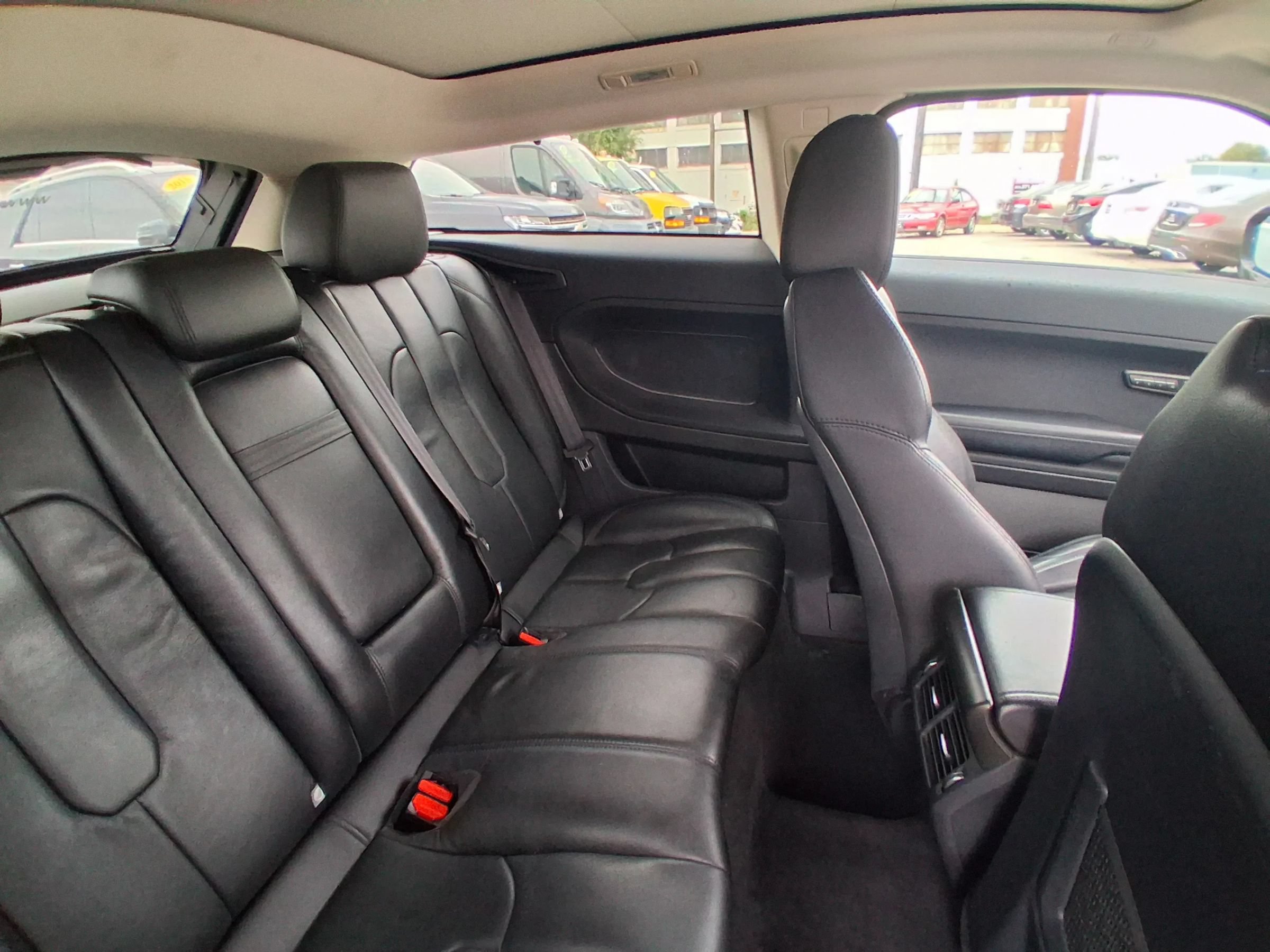 Used 2013 Land Rover Range Rover Evoque Pure Premium AWD/4WD image 18