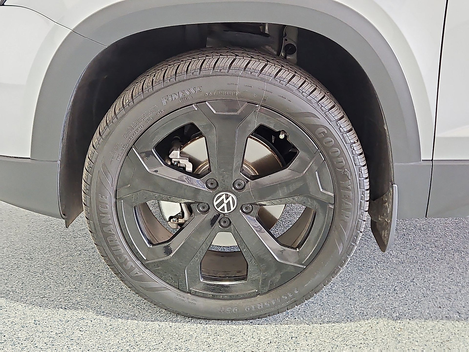 Certified 2025 Volkswagen Taos SEL w/ Black Wheel Plus Package AWD/4WD image 11