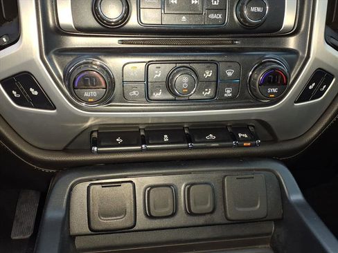 Used 2018 GMC Sierra 1500 SLE w/ SLE Value Package image 11