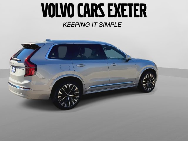 Certified 2025 Volvo XC90 B6 Ultra AWD/4WD image 11