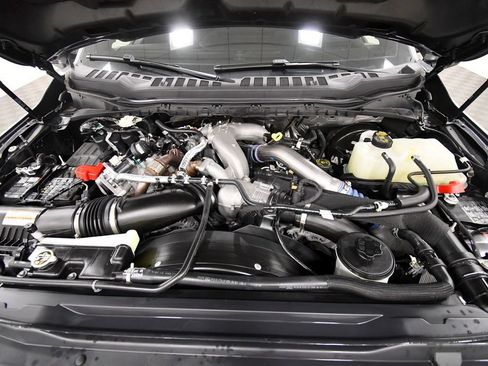 Used 2025 Ford F350 Platinum w/ FX4 Off-Road Package AWD/4WD image 12