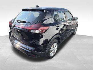 Used 2023 Nissan Kicks S FWD video 2