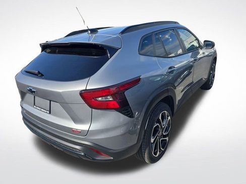 New 2026 Chevrolet Trax RS w/ Sunroof Package FWD image 6