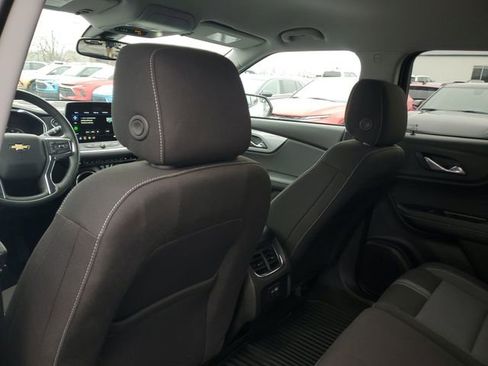 Certified 2024 Chevrolet Blazer LT w/ Convenience Package image 11