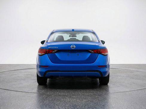 Used 2025 Nissan Sentra SV image 7