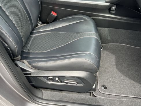 Certified 2025 Acura TLX w/ Technology Package FWD image 27