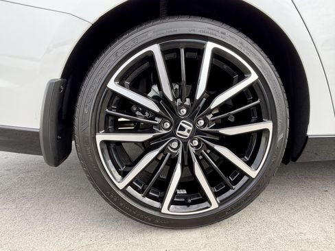 Used 2026 Honda Accord Touring image 7