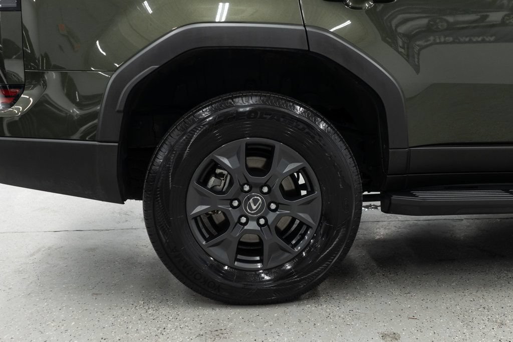 Used 2024 Lexus GX 550 AWD/4WD image 40