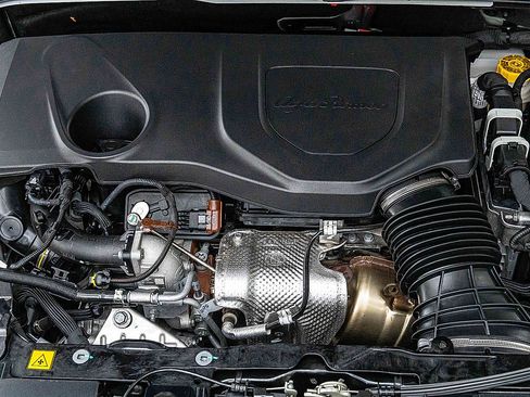 Used 2024 Alfa Romeo Tonale Ti image 30