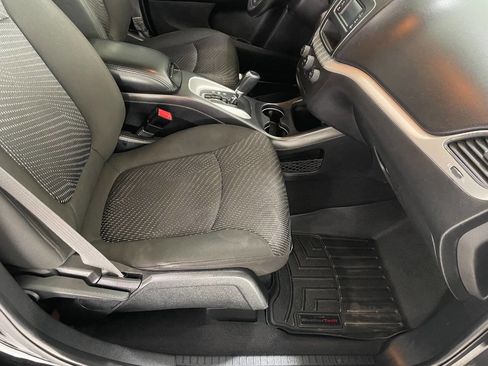 Used 2020 Dodge Journey SE w/ Blacktop Package image 33