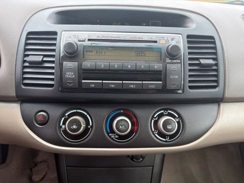 Used 2005 Toyota Camry LE image 8