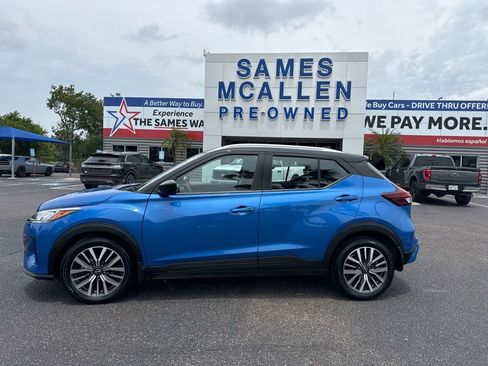 Used 2024 Nissan Kicks SV FWD image 2