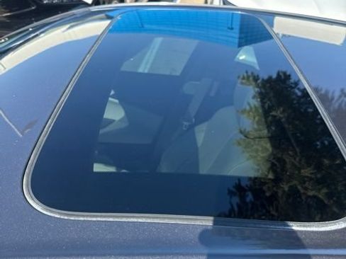 Used 2021 Acura TLX w/ Technology Package FWD image 11