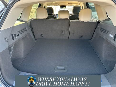 New 2025 Lincoln Nautilus Premier image 22