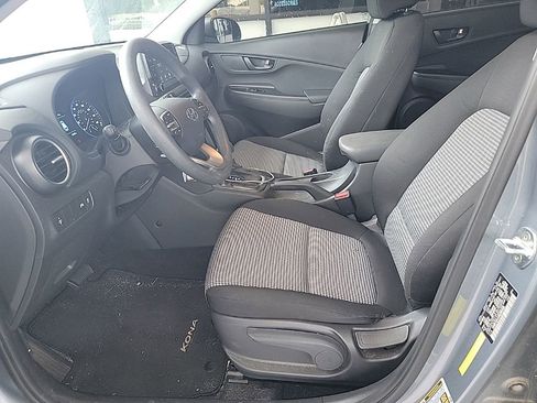 Used 2021 Hyundai Kona SE FWD image 4