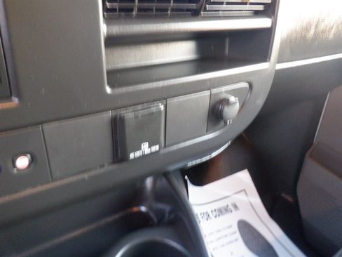 Used 2023 GMC Savana 2500 w/ Driver Convenience Package image 15