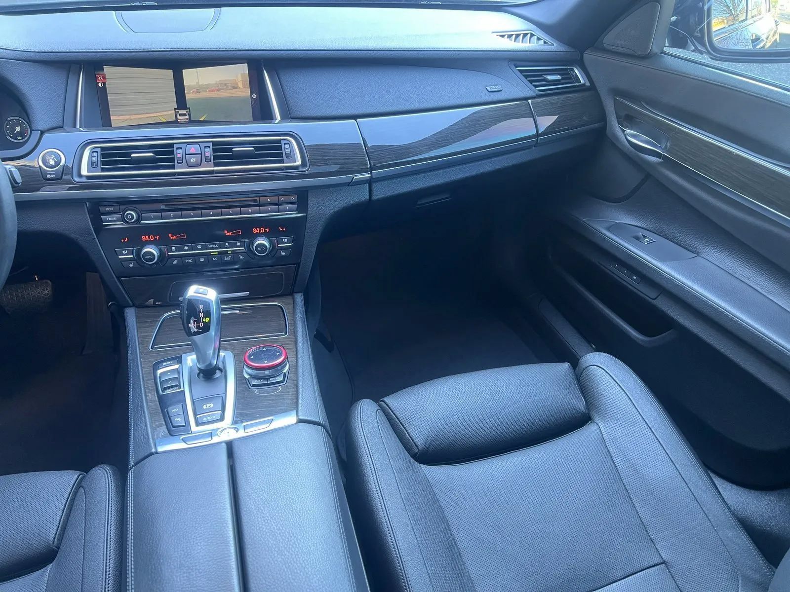 Used 2015 BMW 740i RWD image 18