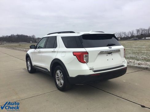 Used 2021 Ford Explorer XLT image 8