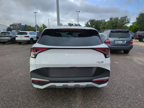 Used 2025 Kia Sportage EX FWD image 4
