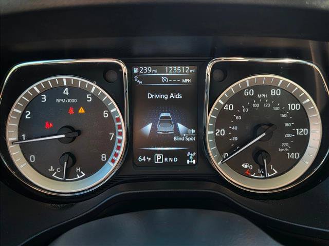 Used 2017 Nissan Titan PRO-4X AWD/4WD image 26