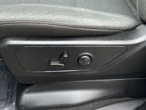 Used 2022 RAM 1500 Big Horn AWD/4WD image 12