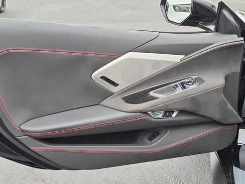 Used 2022 Chevrolet Corvette Stingray Premium Cpe w/ Z51 Performance Package RWD image 14