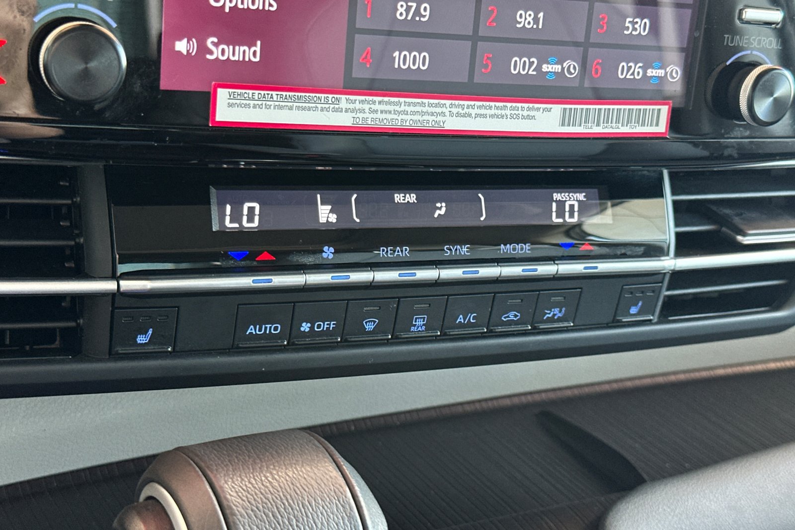 Certified 2024 Toyota Sienna XLE FWD image 24