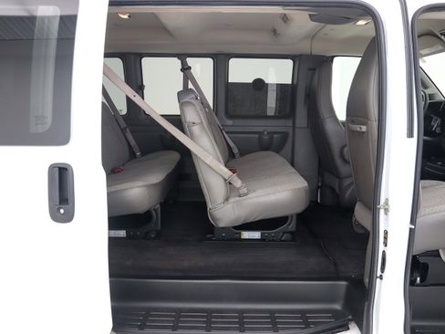 Used 2019 Chevrolet Express 3500 LT w/ LT Preferred Equipment Group RWD image 13