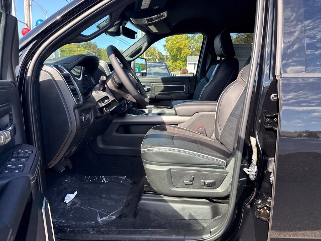 New 2027 RAM 2500 Laramie AWD/4WD image 16