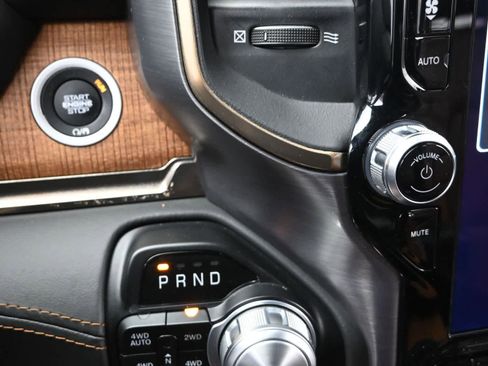 Used 2022 RAM 1500 Limited image 19