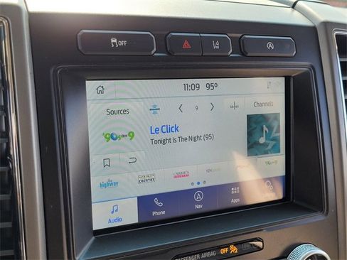 Used 2021 Ford Expedition XLT image 17