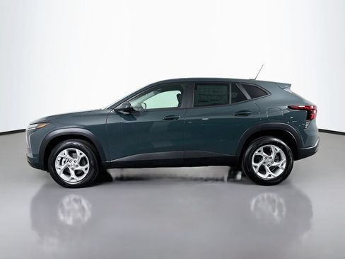 New 2026 Chevrolet Trax LS w/ LS Convenience Package FWD image 4